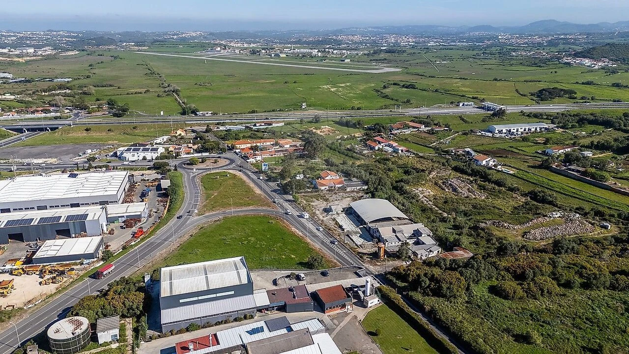 Terreno para Venda em Algueirão-Mem Martins Foto 9