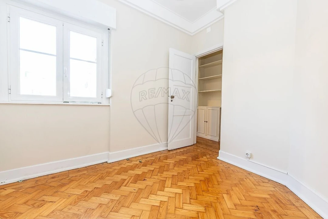 Apartamento T4 para Venda em Avenidas Novas Foto 16