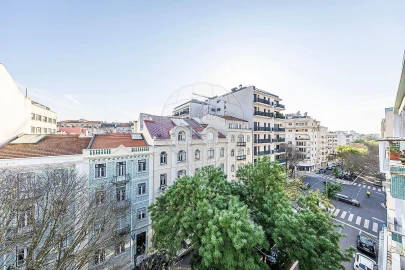 Apartamento T4 para Venda em Avenidas Novas