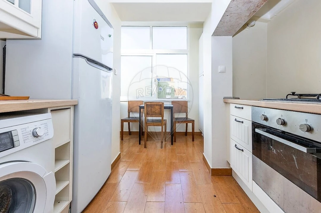 Apartamento T4 para Venda em Avenidas Novas Foto 20