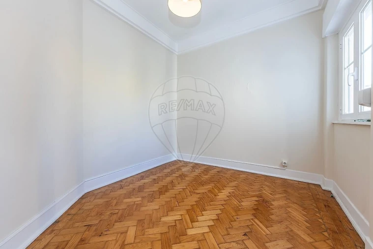 Apartamento T4 para Venda em Avenidas Novas Foto 15