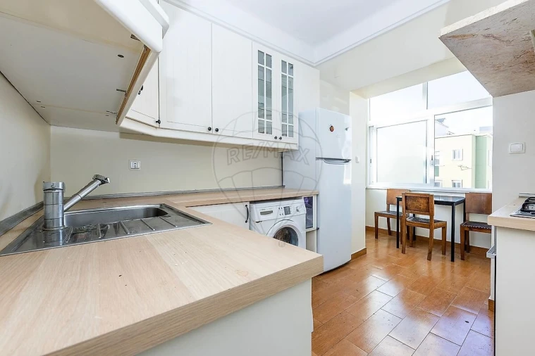 Apartamento T4 para Venda em Avenidas Novas Foto 19