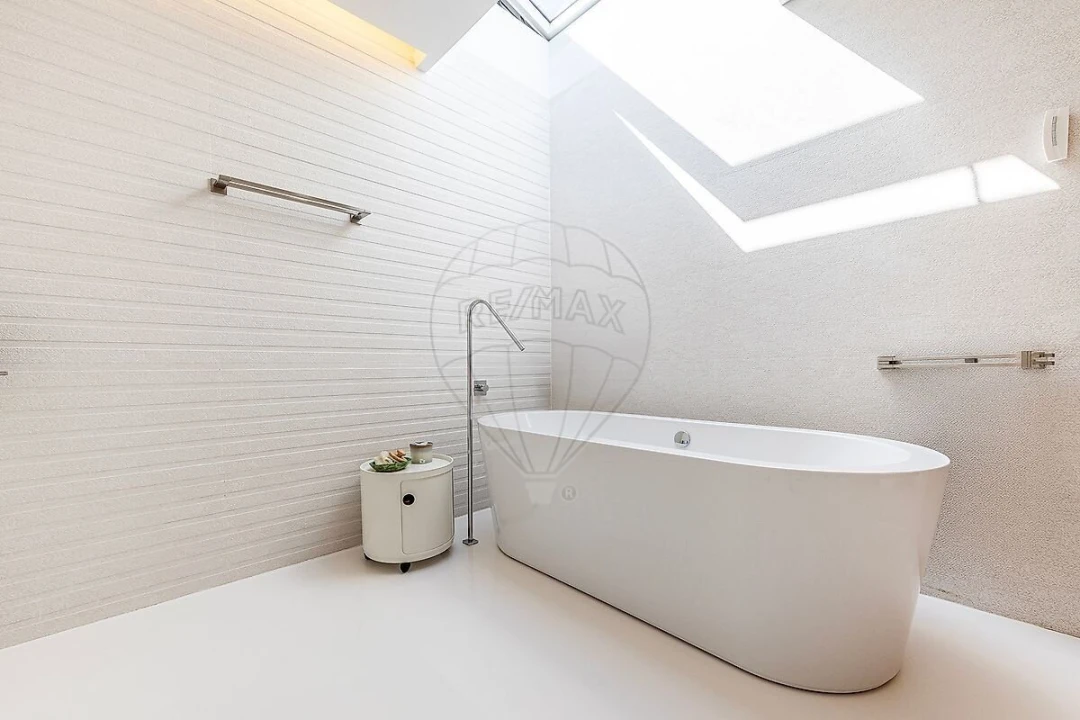 Moradia T5 para Venda em Santa Maria e São Miguel, São Martinho, São Pedro Penaferrim Foto 49