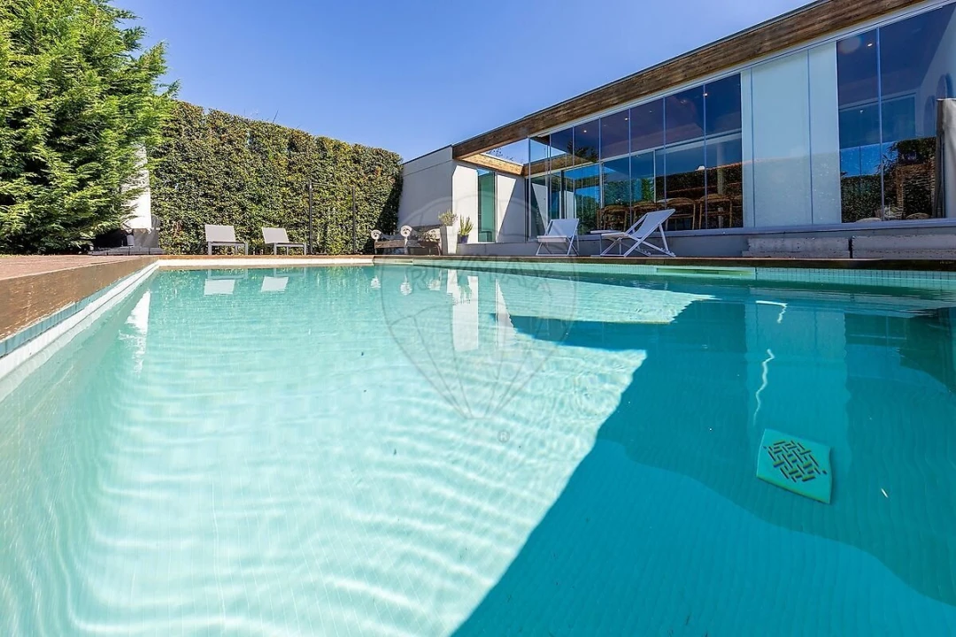 Moradia T5 para Venda em Santa Maria e São Miguel, São Martinho, São Pedro Penaferrim Foto 1