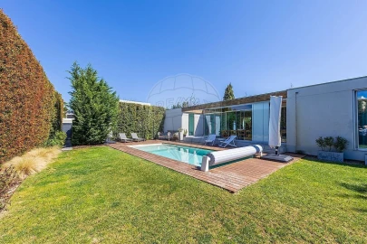 Moradia T5 para Venda em Santa Maria e São Miguel, São Martinho, São Pedro Penaferrim