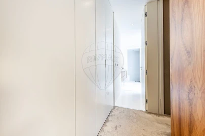 Moradia T5 para Venda em Santa Maria e São Miguel, São Martinho, São Pedro Penaferrim