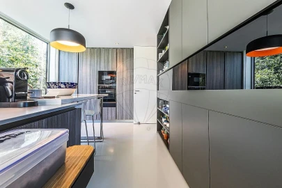 Moradia T5 para Venda em Santa Maria e São Miguel, São Martinho, São Pedro Penaferrim