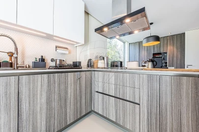 Moradia T5 para Venda em Santa Maria e São Miguel, São Martinho, São Pedro Penaferrim