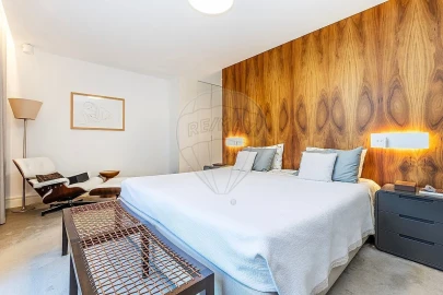 Moradia T5 para Venda em Santa Maria e São Miguel, São Martinho, São Pedro Penaferrim