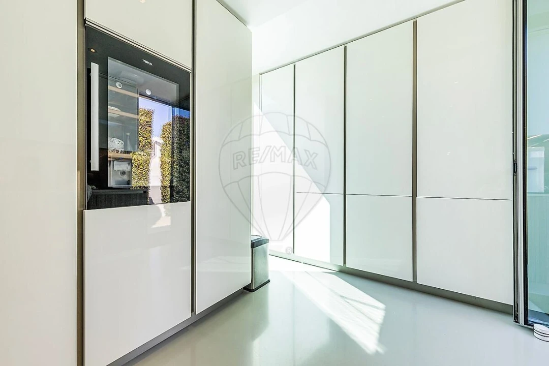 Moradia T5 para Venda em Santa Maria e São Miguel, São Martinho, São Pedro Penaferrim Foto 29