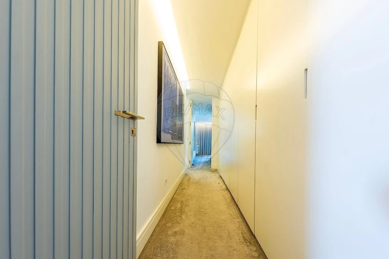 Moradia T5 para Venda em Santa Maria e São Miguel, São Martinho, São Pedro Penaferrim Foto 9