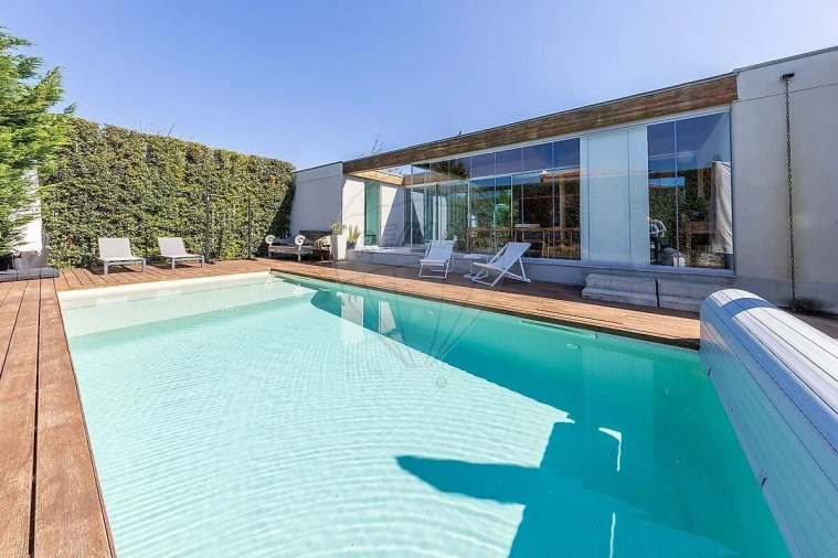 Moradia T5 para Venda em Santa Maria e São Miguel, São Martinho, São Pedro Penaferrim Foto 8