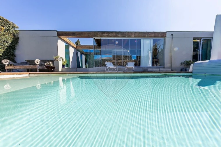 Moradia T5 para Venda em Santa Maria e São Miguel, São Martinho, São Pedro Penaferrim Foto 7