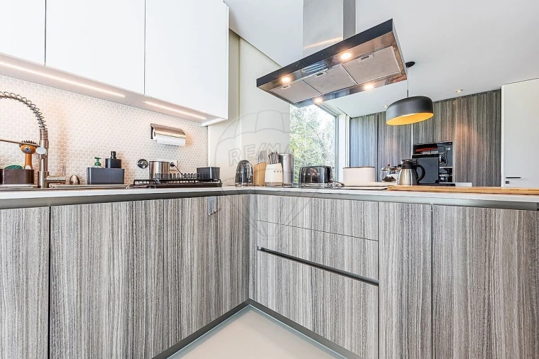 Moradia T5 para Venda em Santa Maria e São Miguel, São Martinho, São Pedro Penaferrim Foto 23