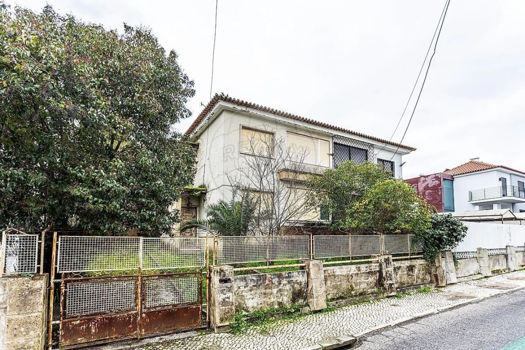 Moradia T4 para Venda em Alvalade Foto 4