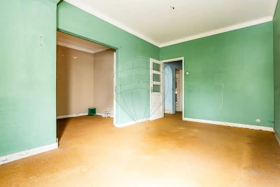 Moradia T4 para Venda em Alvalade