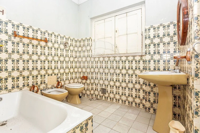 Moradia T4 para Venda em Alvalade Foto 14