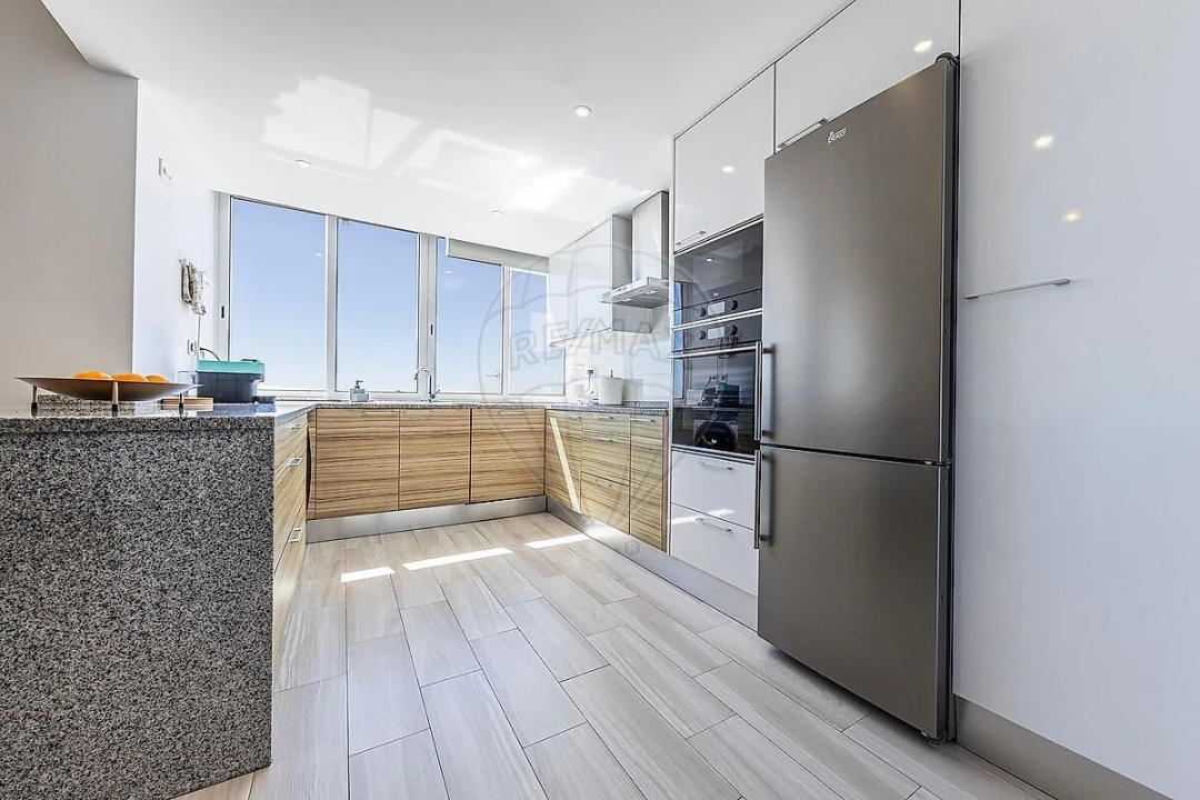 Apartamento T2 para Venda em Oeiras e São Julião da Barra, Paço de Arcos e Caxias Foto 3