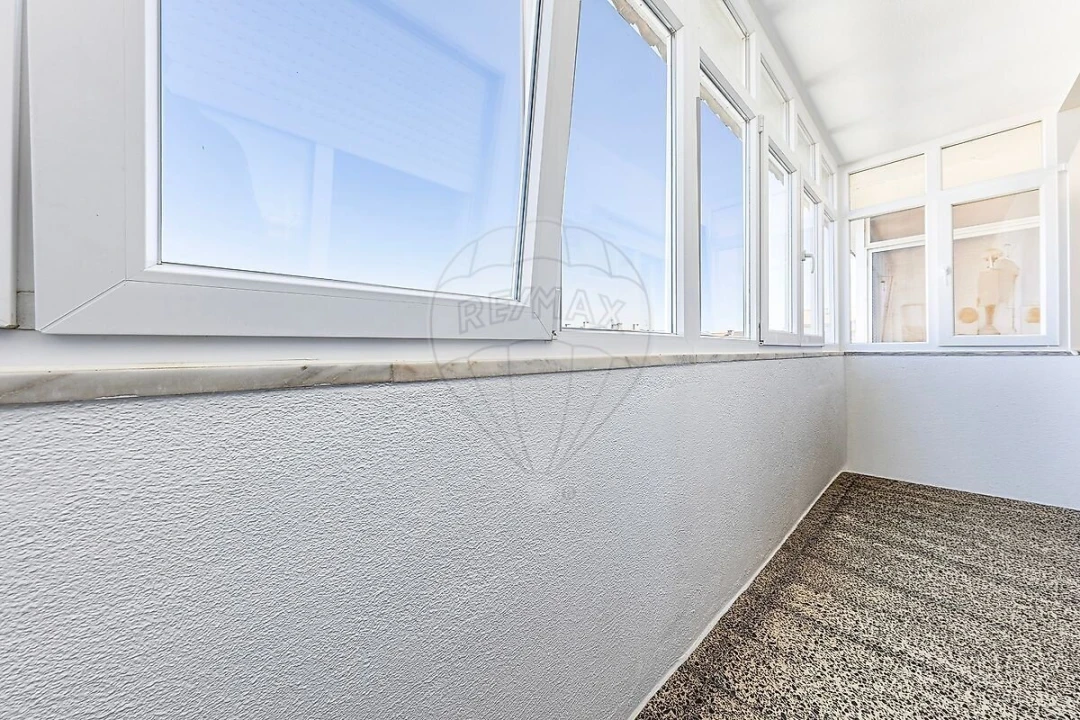 Apartamento T2 para Venda em Oeiras e São Julião da Barra, Paço de Arcos e Caxias Foto 18