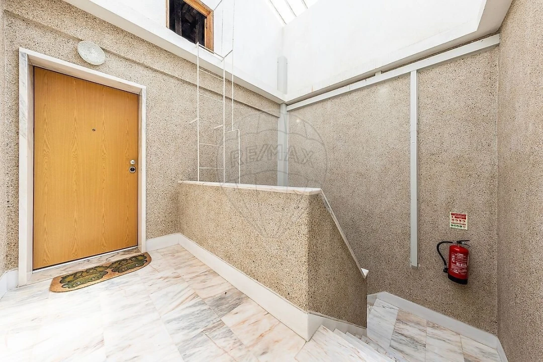 Apartamento T2 para Venda em Oeiras e São Julião da Barra, Paço de Arcos e Caxias Foto 24