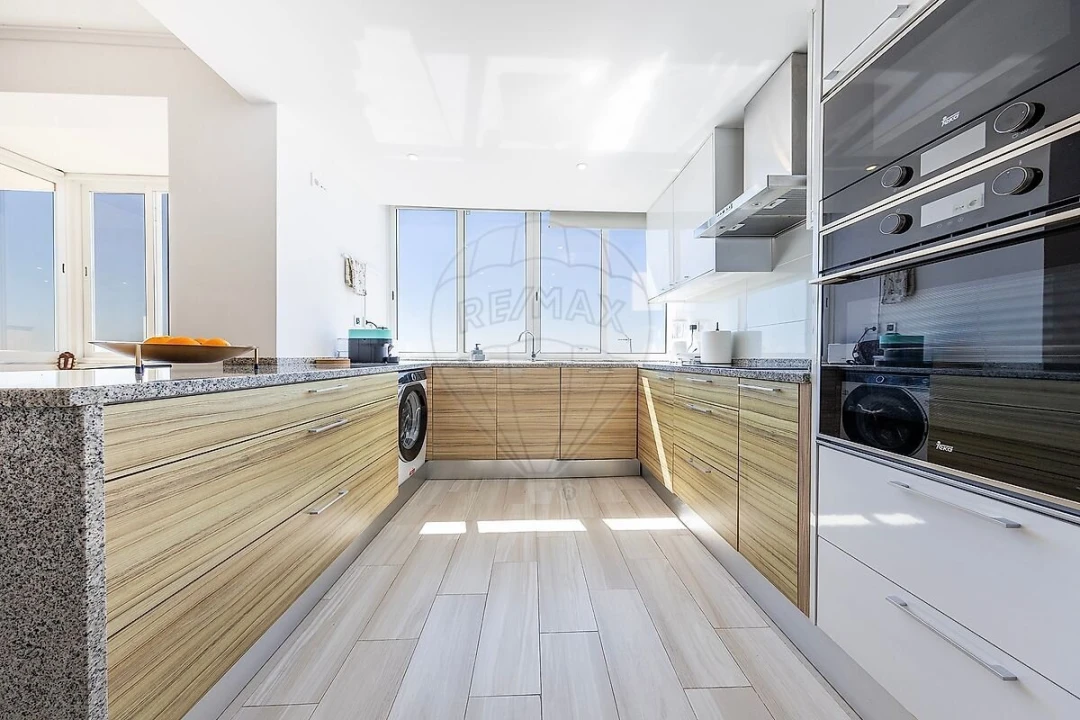 Apartamento T2 para Venda em Oeiras e São Julião da Barra, Paço de Arcos e Caxias Foto 6