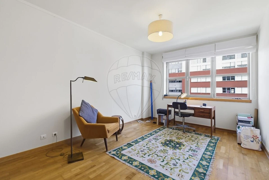 Apartamento T2 para Venda em Olivais Foto 16