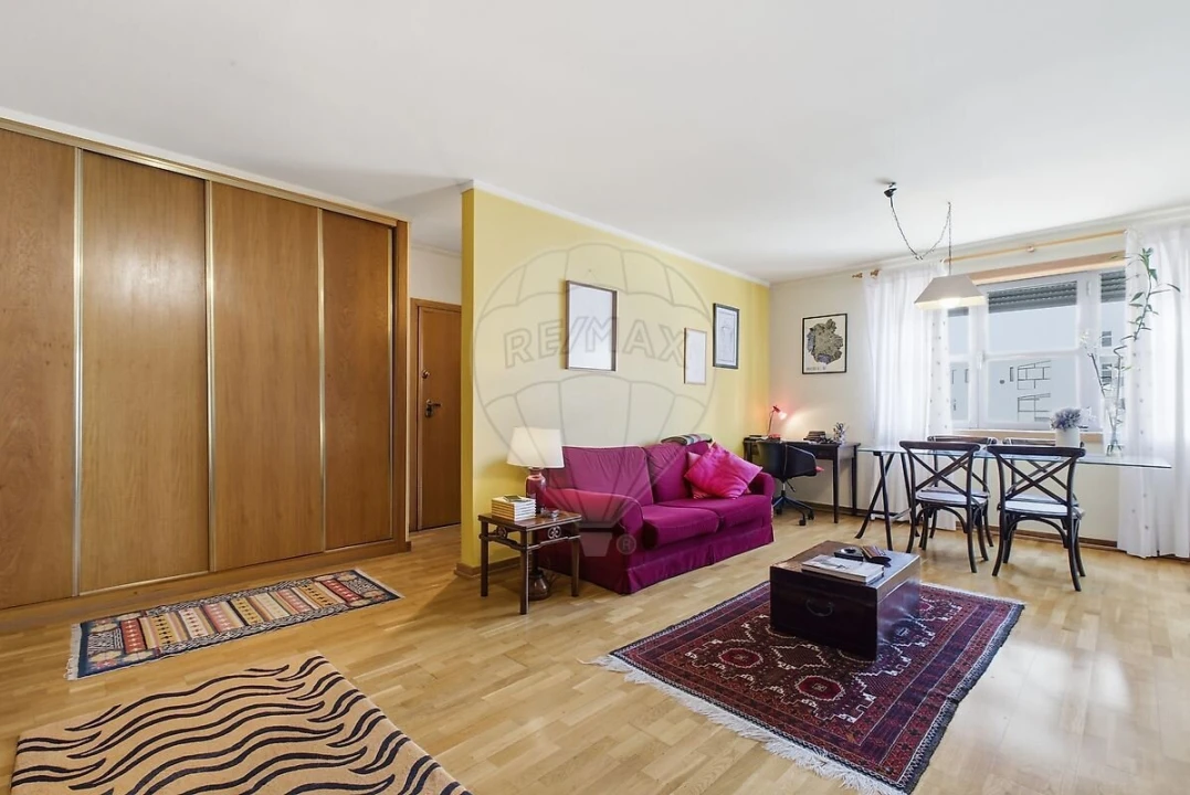 Apartamento T2 para Venda em Olivais Foto 4