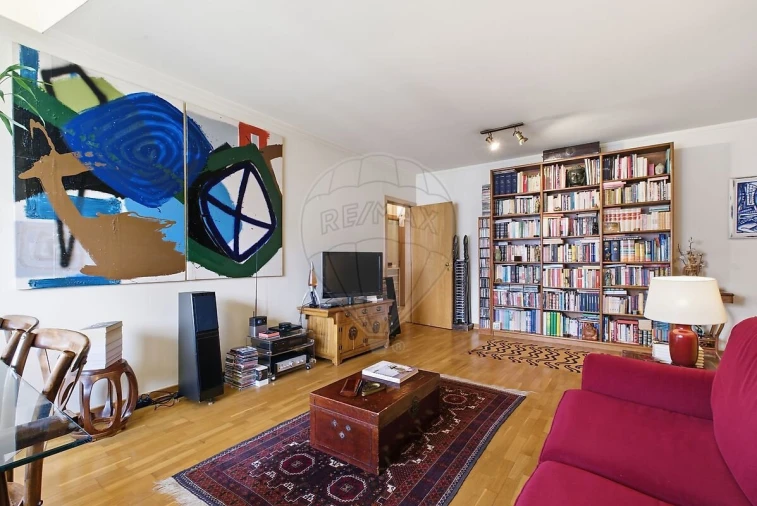Apartamento T2 para Venda em Olivais Foto 5