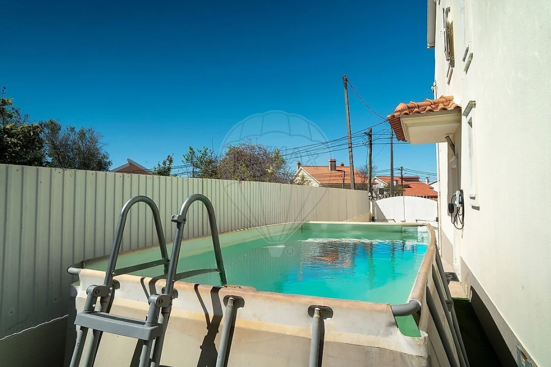 Moradia T2 para Venda em Quinta do Conde Foto 39