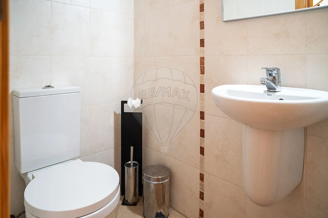 Moradia T2 para Venda em Quinta do Conde Foto 11