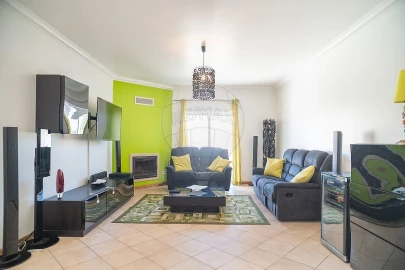 Moradia T2 para Venda em Quinta do Conde