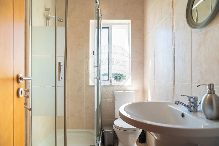 Moradia T2 para Venda em Quinta do Conde Foto 27