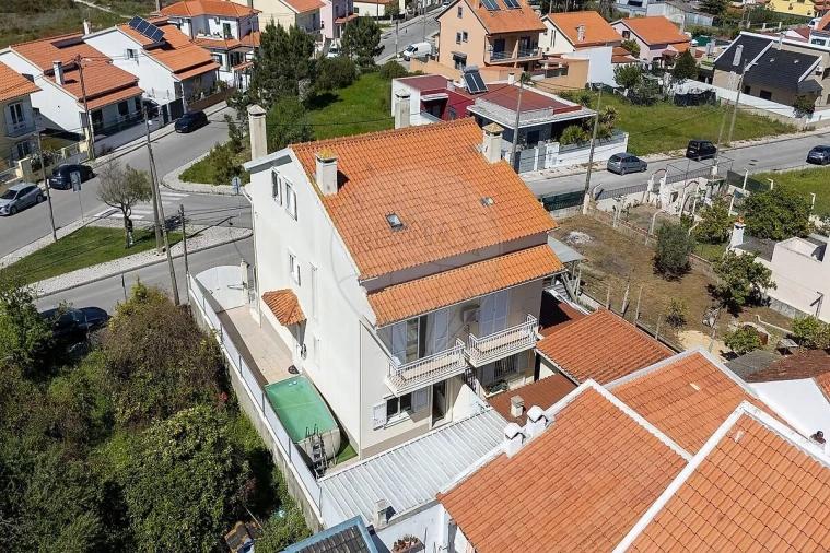 Moradia T2 para Venda em Quinta do Conde Foto 2