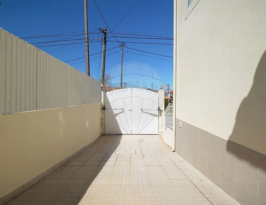 Moradia T2 para Venda em Quinta do Conde Foto 42