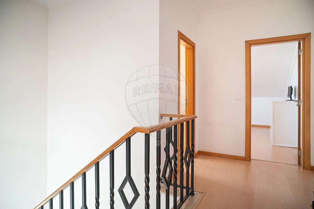 Moradia T2 para Venda em Quinta do Conde Foto 32