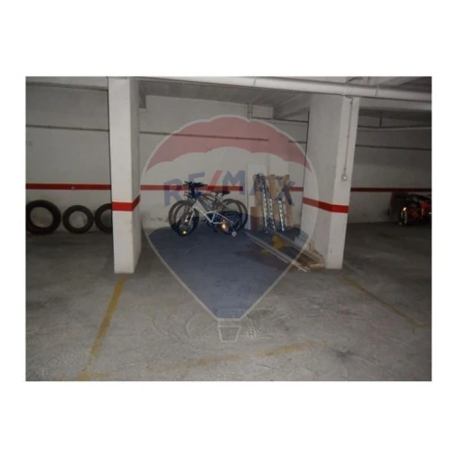 Garagem para Venda em Cacém e São Marcos Foto 2