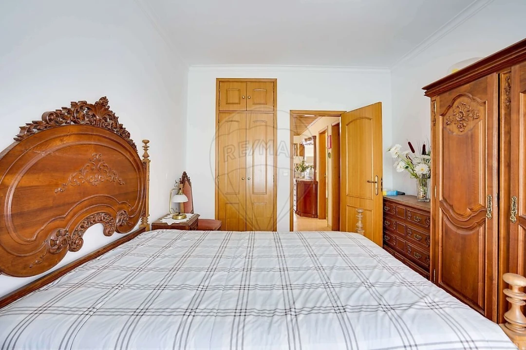 Apartamento T2 para Venda em Seixal, Arrentela e Aldeia de Paio Pires Foto 16