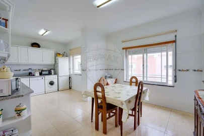 Apartamento T2 para Venda em Seixal, Arrentela e Aldeia de Paio Pires