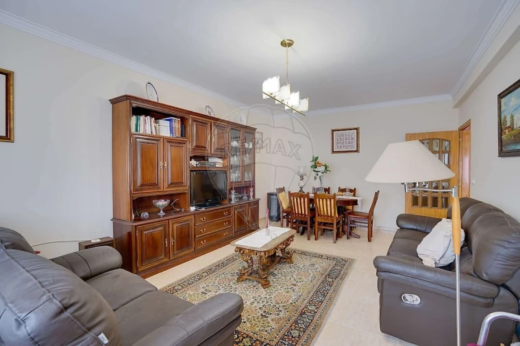 Apartamento T2 para Venda em Seixal, Arrentela e Aldeia de Paio Pires Foto 5