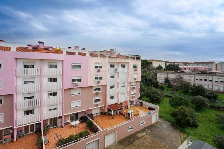 Apartamento T2 para Venda em Seixal, Arrentela e Aldeia de Paio Pires Foto 14