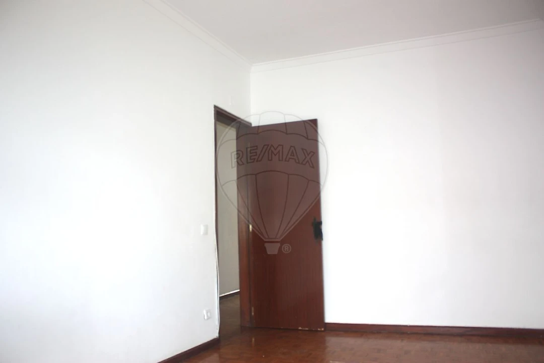 Apartamento T2 para Venda em Cacém e São Marcos Foto 6