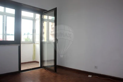 Apartamento T2 para Venda em Cacém e São Marcos