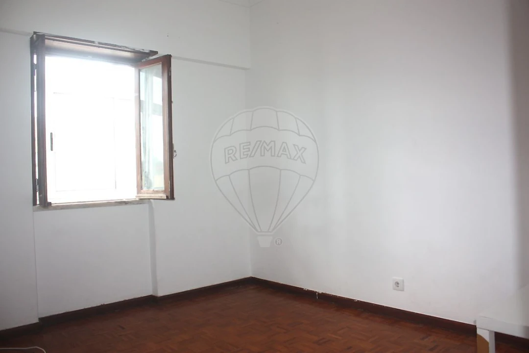 Apartamento T2 para Venda em Cacém e São Marcos Foto 9