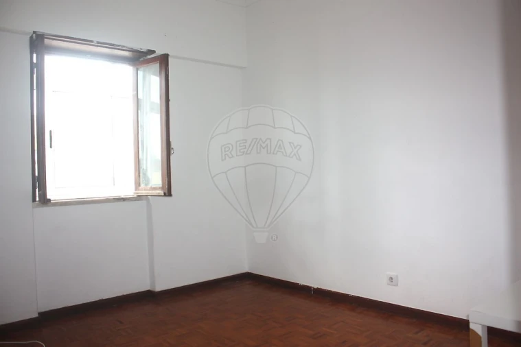 Apartamento T2 para Venda em Cacém e São Marcos Foto 9