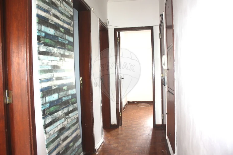 Apartamento T2 para Venda em Cacém e São Marcos Foto 4