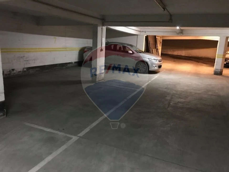 Garagem para Venda em Cacém e São Marcos Foto 3