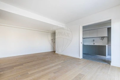 Apartamento T2 para Venda em Seixal, Arrentela e Aldeia de Paio Pires