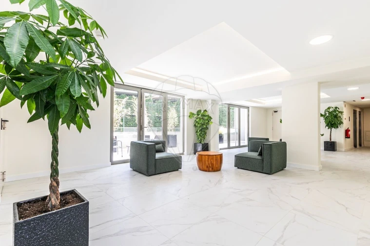 Apartamento T2 para Venda em Seixal, Arrentela e Aldeia de Paio Pires Foto 2