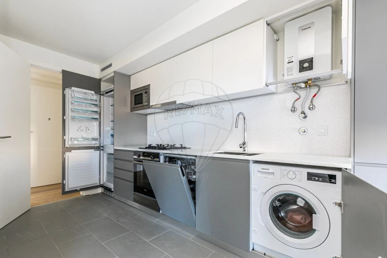 Apartamento T2 para Venda em Seixal, Arrentela e Aldeia de Paio Pires Foto 13