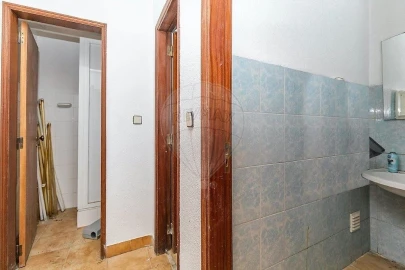 Loja para Venda em Cacém e São Marcos